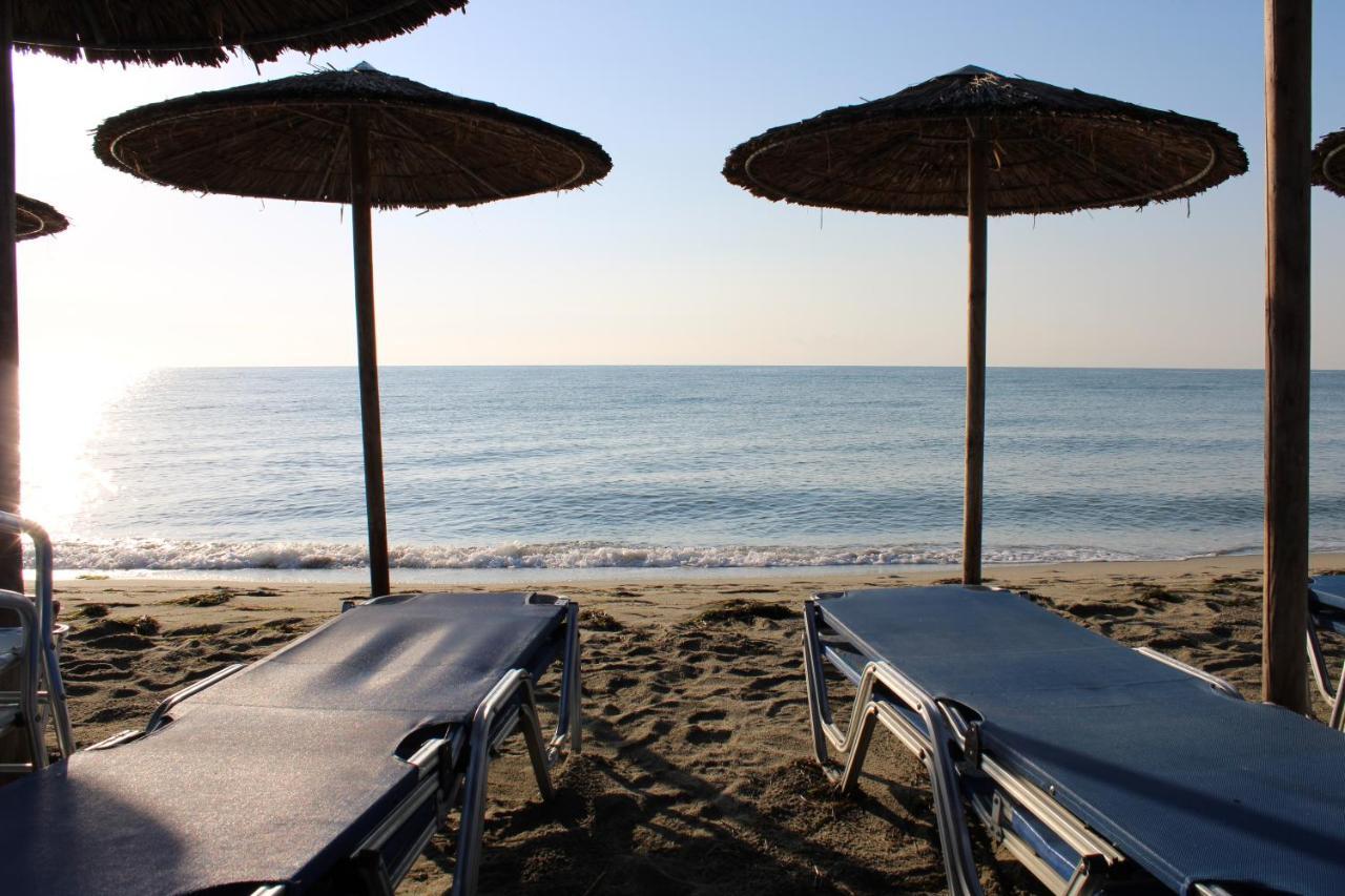 Olympic Beach Rooms Екстер'єр фото