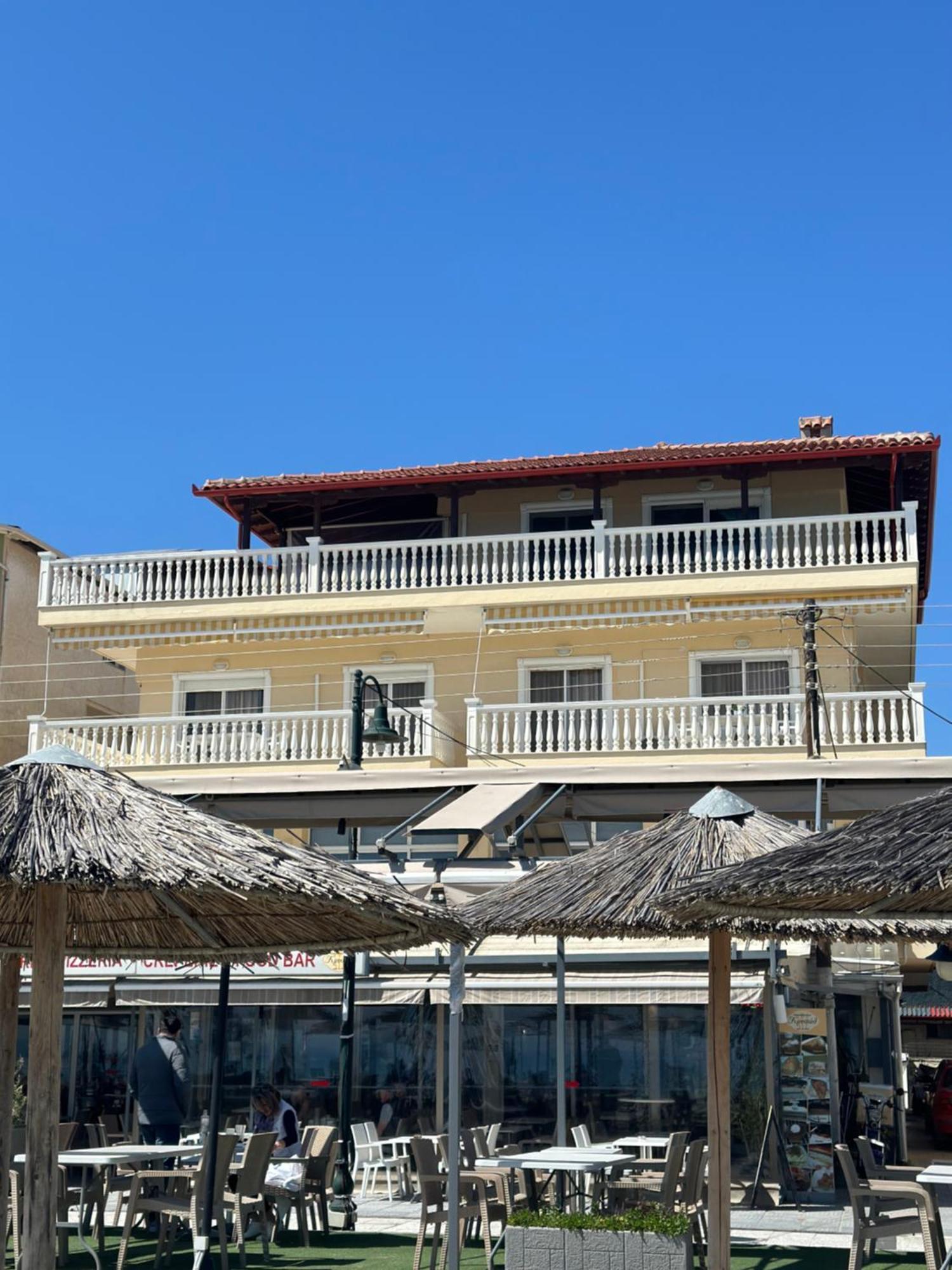 Olympic Beach Rooms Екстер'єр фото
